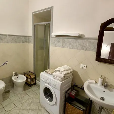 Casa Gialla * Canino